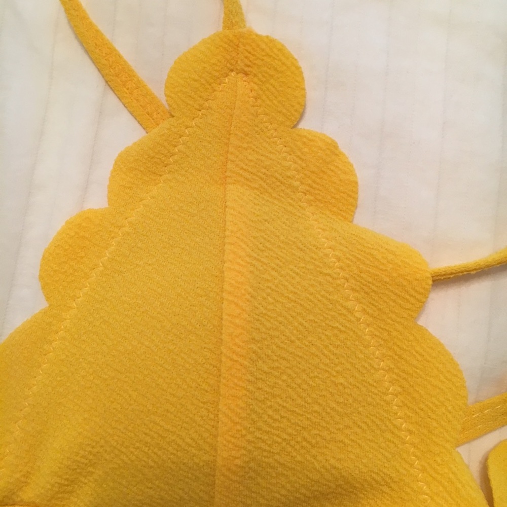 Yellow Ruffled Bikini - Picture 3 of 5